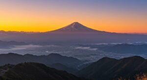 日本の年明けの行事、初詣とは？